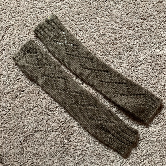 BUNDLE (3) AMERICAN EAGLE Scarf/Gloves - Picture 5 of 6